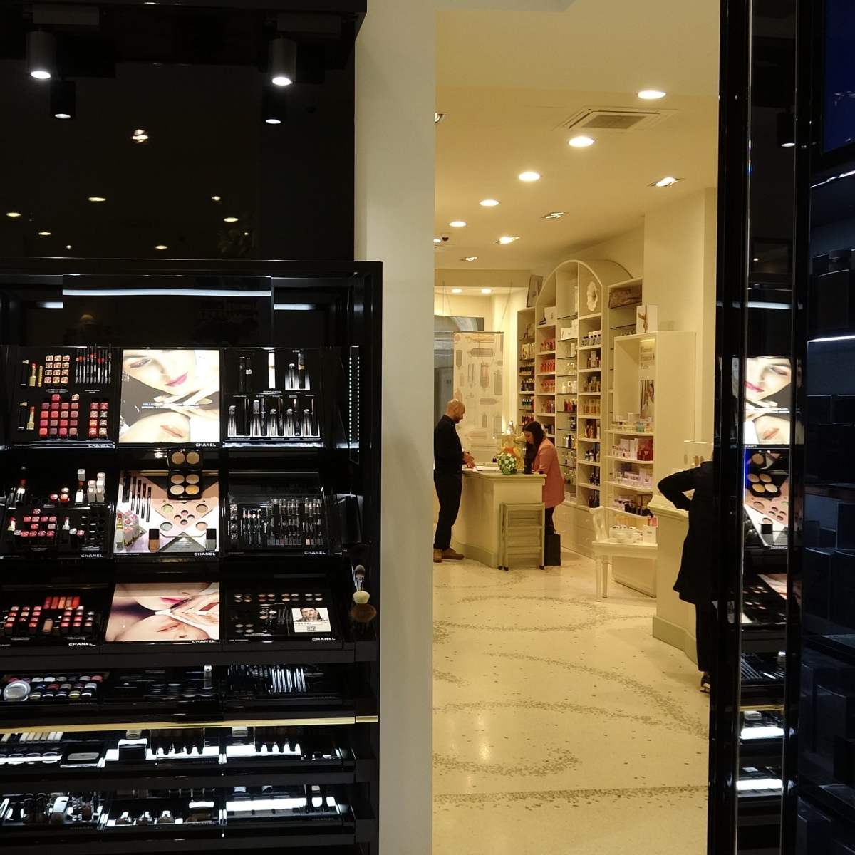 Profumeria Mirem: un gioiello mantovano, simbolo di ricerca e&nbsp;tradizione