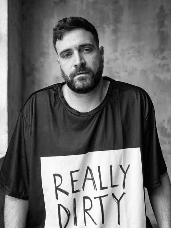 Simon Cracker, intervista al volto autentico del punk&nbsp;gentile