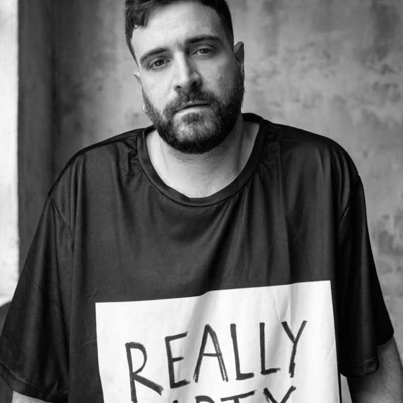 Simon Cracker, intervista al volto autentico del punk&nbsp;gentile